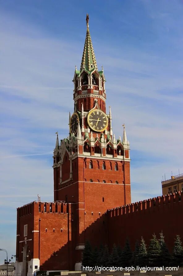 Что находится на башнях кремля. Спасская (фроловская) башня московского кремля. спасская башня фроловская башня. спасская башня московского кремля 1491. фроловская башня московского кремля 1491.
