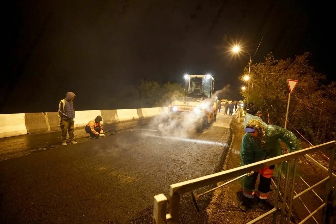 Джубга 2021. Сочи оползень на кладбище на барановке. Пляж ежик джубга. Джубга новости сегодня. Джубга пляж набережная.