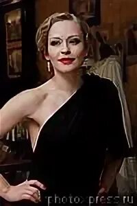 юлия пересильд. пересильд татуировки. юлия пересильд. юлия пересильд медиатор. татуировки юлии пересильд.