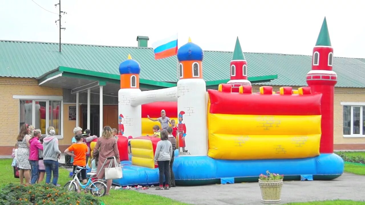 Поселок октябрьский прокопьевский район. Октябрьский совхоз. Поселок кузбасский кемеровская область. Октябрьская школа прокопьевский район. Шахта сибирская полысаево.