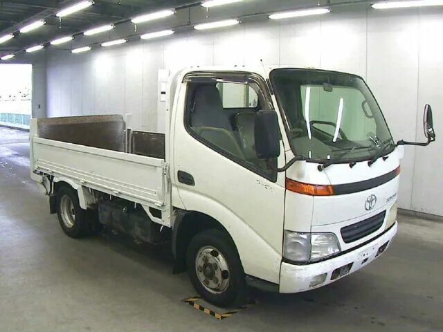 Тойота дюнья 2002. Toyota Dyna 2002 года. Тойота Дюна 2006. Тойота Дюна 3 тонны.