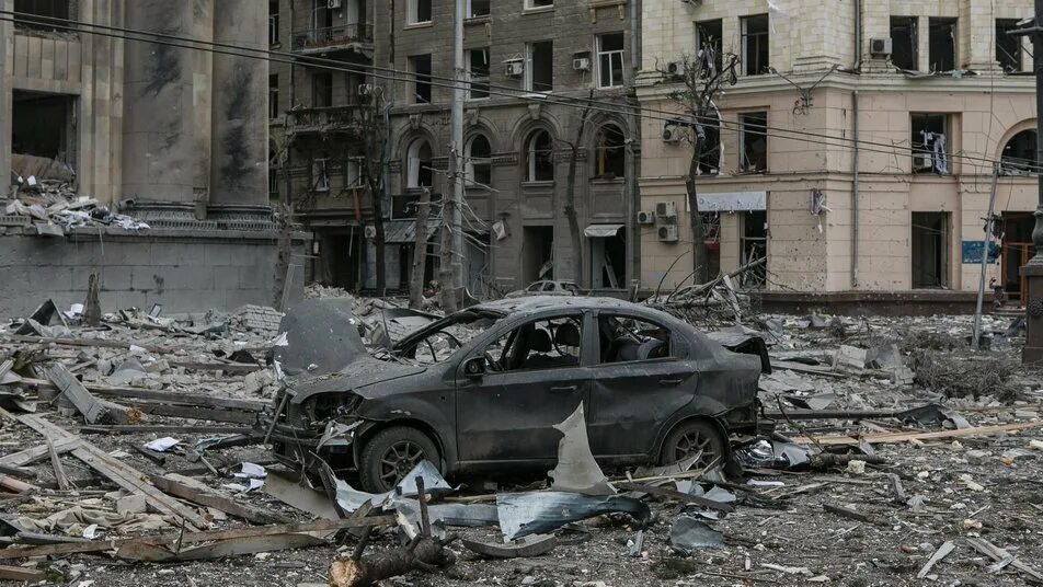 Уничтожен центр украины. Разрушенный харьков 2025. разрушенный харьков 2025. разрушения в центре харькова. разрушенный харьков центр.