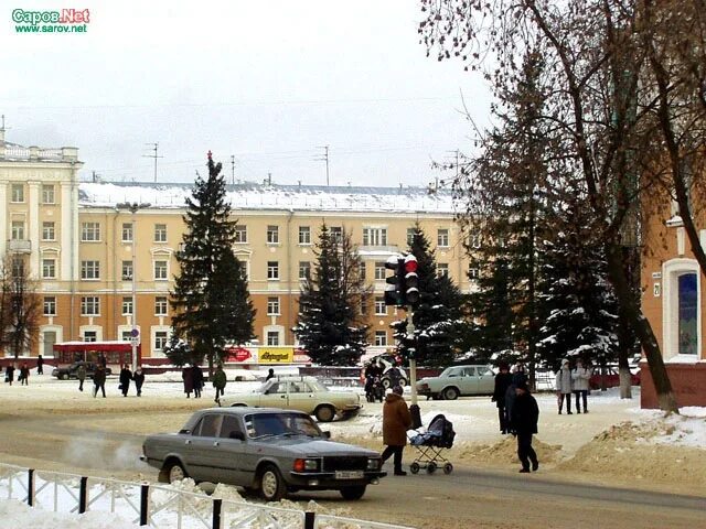 Площадь Ленина Саров. Город Саров Арзамас 16. Саров площадь Ленина зима. Саров площадь города.