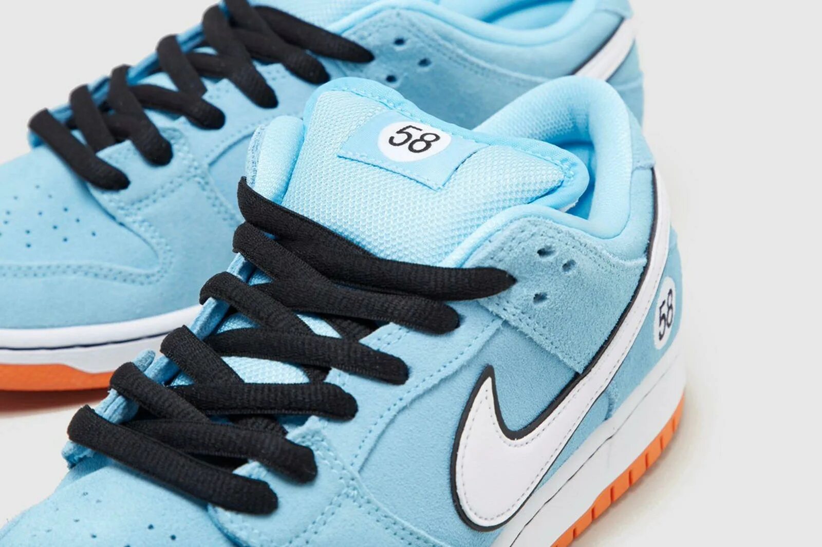Porsche gulf 58. Nike porsche. Nike dunk low sb gulf 58. Nike x porsche 58. Nike sb dunk low 58.