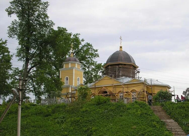 городец ленинградская область церковь успения пресвятой богородицы. храм городец лужский район. деревня городец лужский район. церковь трифона городец. городец успенская церковь.