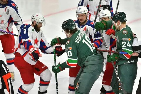 Какое имя дал гагарин хоккейной команде