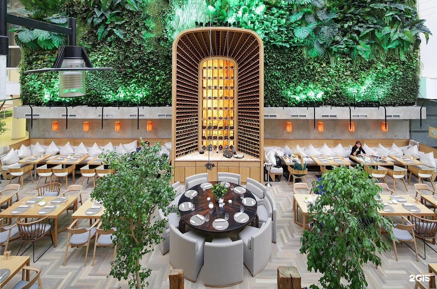 Зодиак ресторан москва. Saiko ресторан москва. Паназиатский ресторан москва. Ресторан москва roni. Ресторане азия азия.