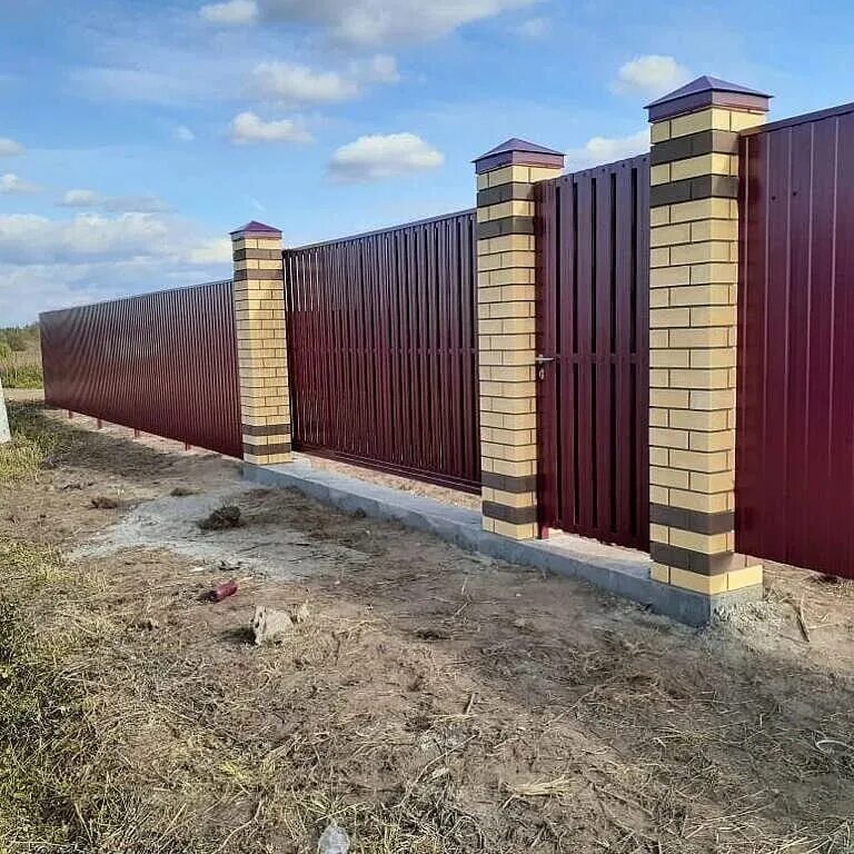 Забор под ключ. Забор из профнастила под ключ. Забор ЕКБ. Забор под ключ Екатеринбург. Забор ключ производителя