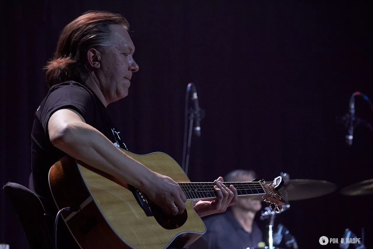 Ревякин калинов мост. Ревякин молодой. Группа калинов мост 2021. Калинов мост дзержинск. Калинов мост гитара.