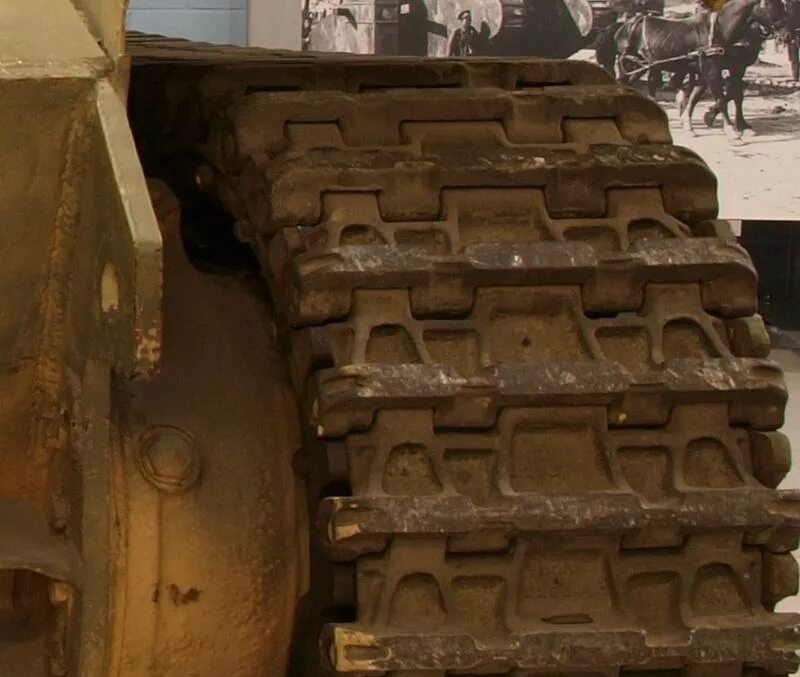 Танковая гусеница. Траки Штуг 3. Гусеничный трак от ИС 2. Траки для немецких танков, САУ.