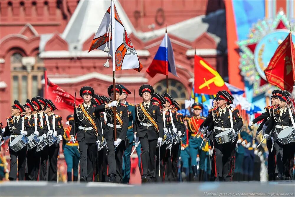 Фотографии победы россии. Парад 9 мая. 9 Мая парад Победы. День Победы парад. День Победы парад в Москве.