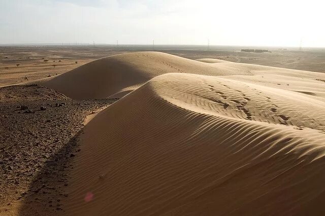 Самые большие 10 пустыни в мире. Нубийская пустыня Судан. Африка нубийская пустыня. Нубийская пустыня климат. Нубийский песчаник.