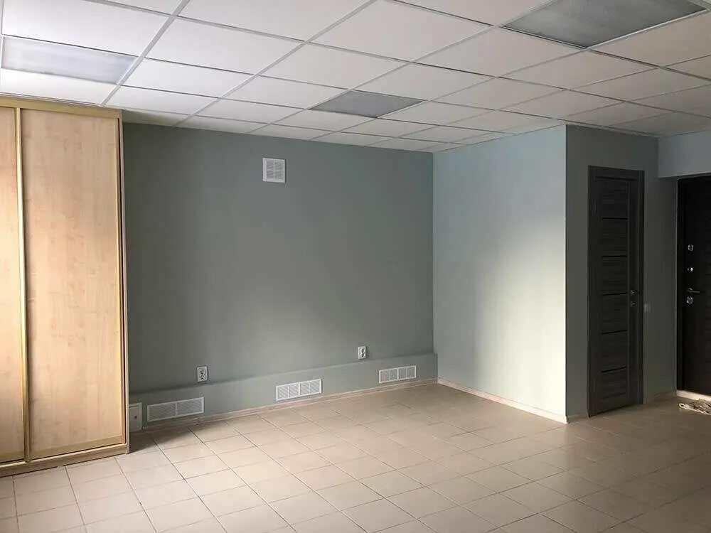 офис нежилое помещение. бц мирлэнд тинькофф. отделка офисных помещений. пустой офис. чистовая отделка офиса.
