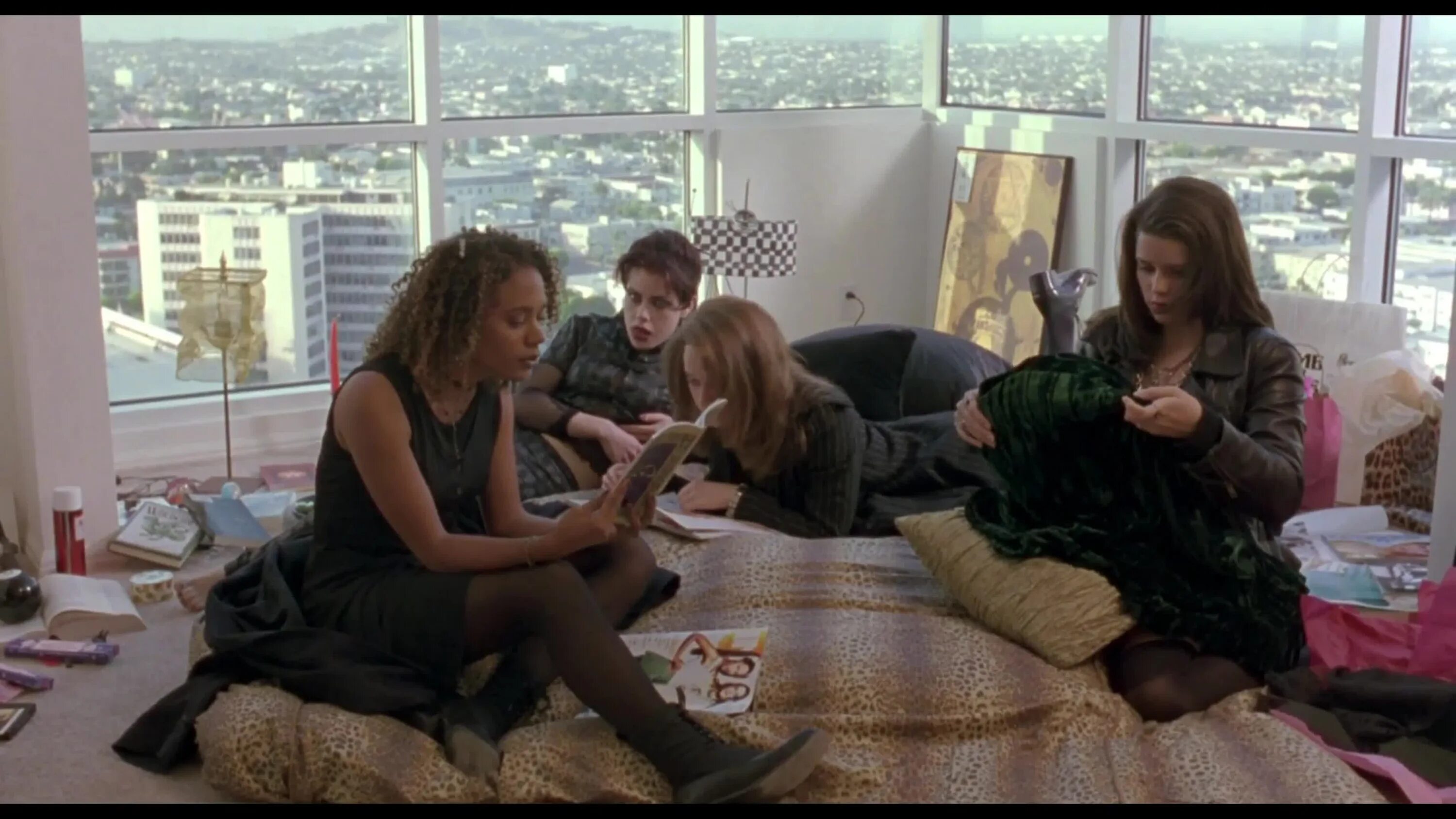 Колдовство 1996. Колдовство 90. Крафт колдовство фильм. Колдовство 1996 файруза балк. Craft колдовство 1996.