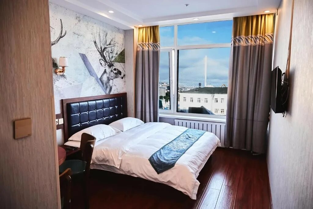 Гостиница владивосток снять номер. Гостиница владивосток на алеутской 11. Гостиница владивосток снять номер. Отель приморский край приморье 3. Гостиница холидей владивосток.