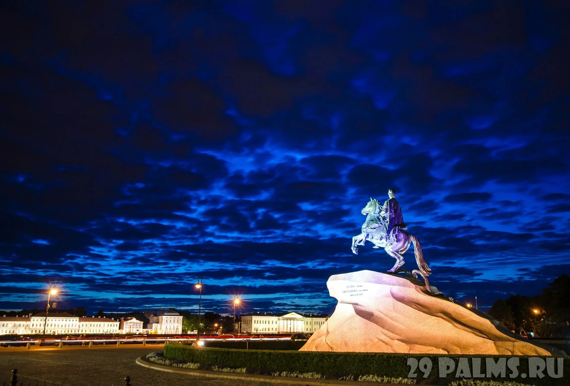 Медный всадник в санкт-петербурге ночью. Медный всадник 2023. Фонари у медного всадника. Медный всадник в санкт-петербурге ночью. Медный всадник в санкт-петербурге.