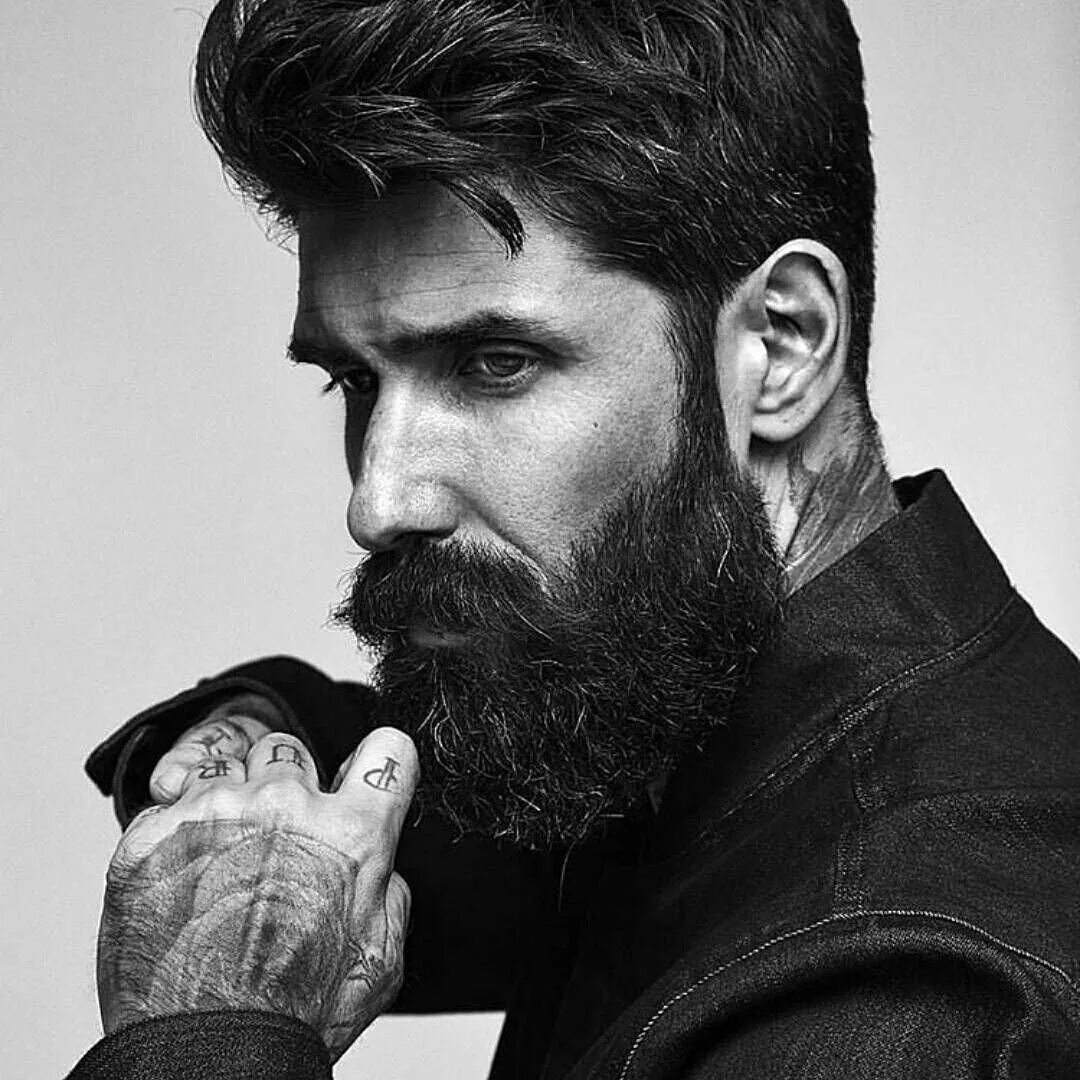 Мужчины с черными бородами. Бородатый. Бородатый парень. Фотосессия бородатых мужчин. Модели бороды для мужчин.