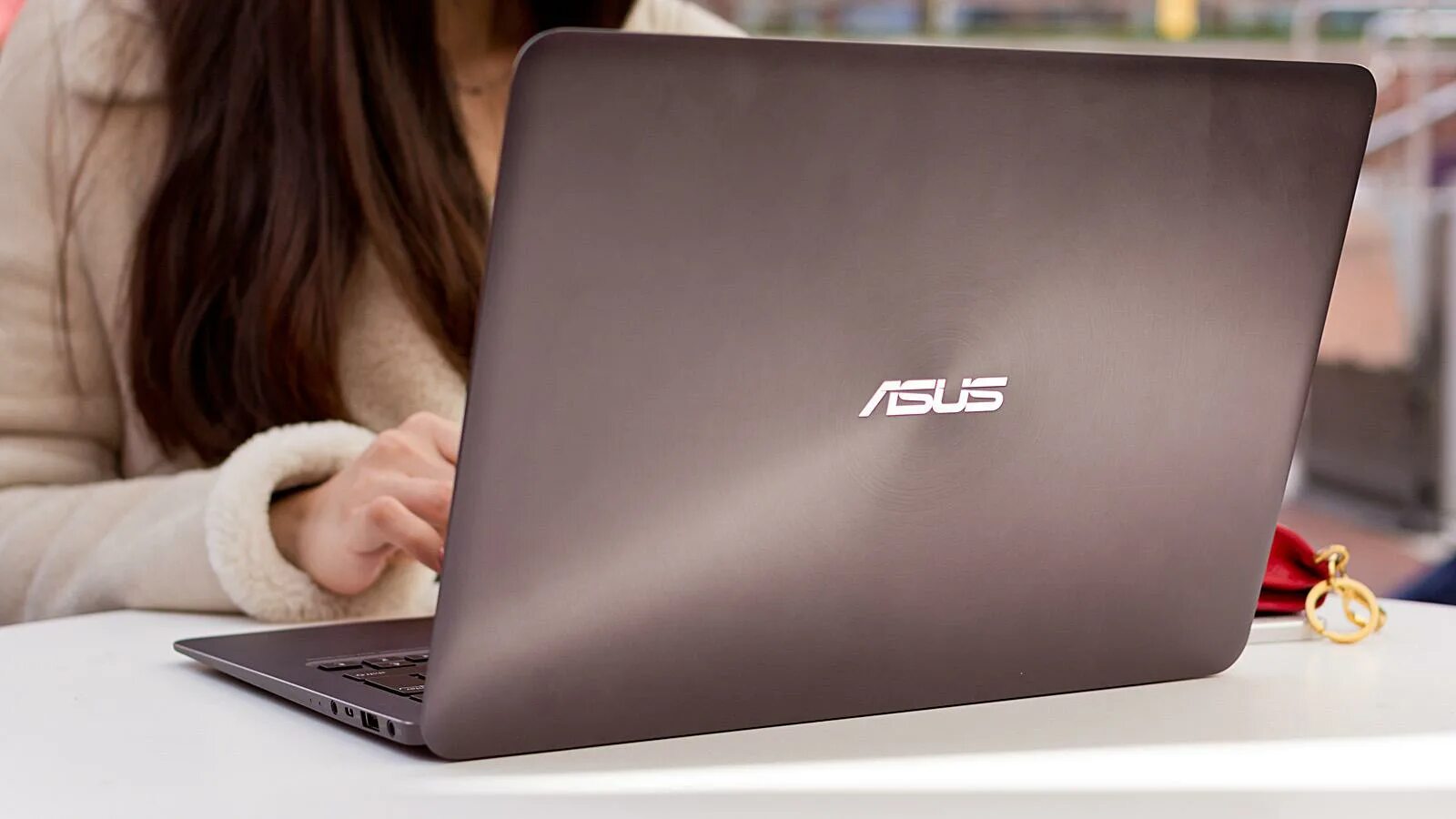 ASUS Laptop f5vdebe9. Ноутбук асус x507u. Красивый ноутбук ASUS. Ноутбук ASUS 3070. Экран ноутбука asus vivobook