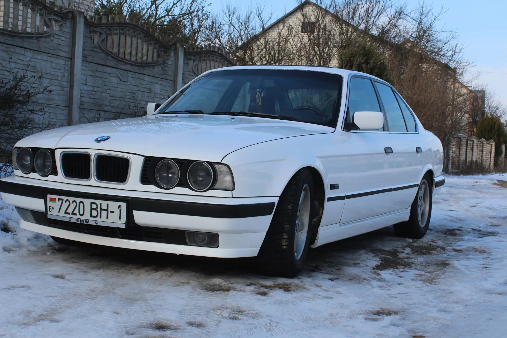 Е34 белая. BMW e34 белая. БМВ е34 белая. БМВ 34 белая. БМВ 5 е34 белая.