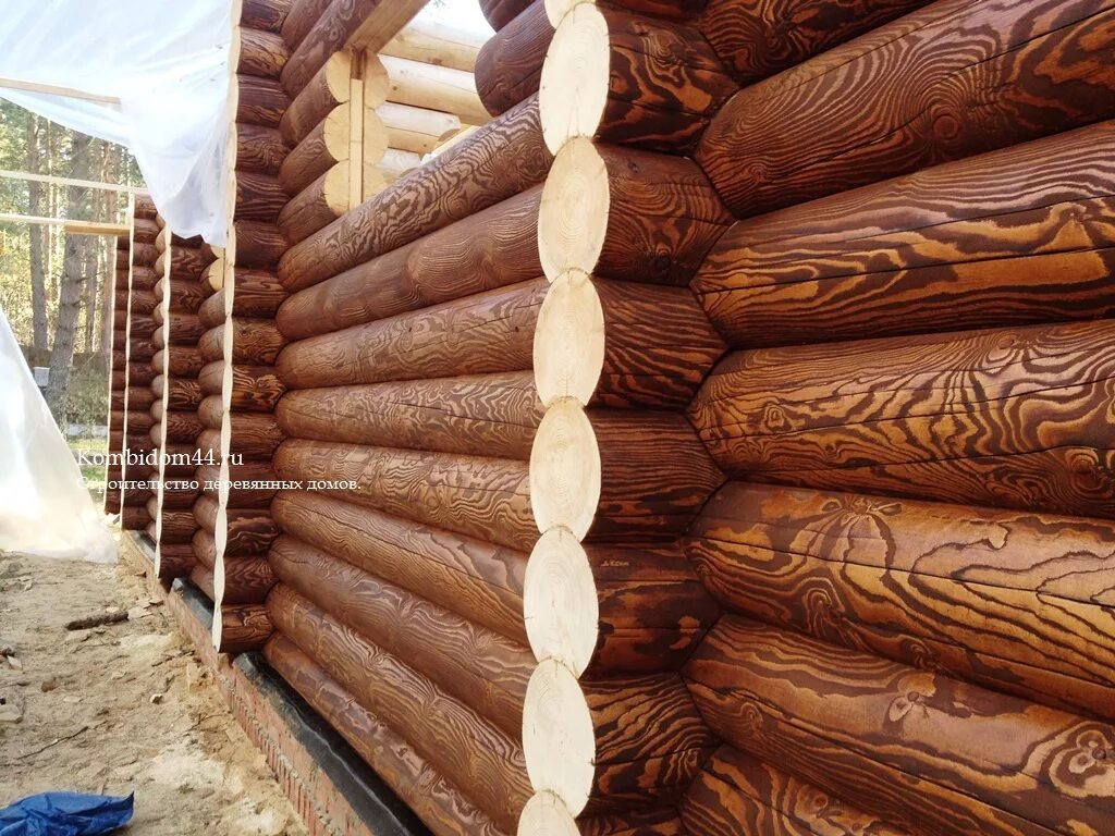 Дома из какого бревна лучше. Тиккурила 5064 оцилиндрованного бревна. отделка бревна снаружи. отделка сруба снаружи. дом из бревна отделка снаружи.