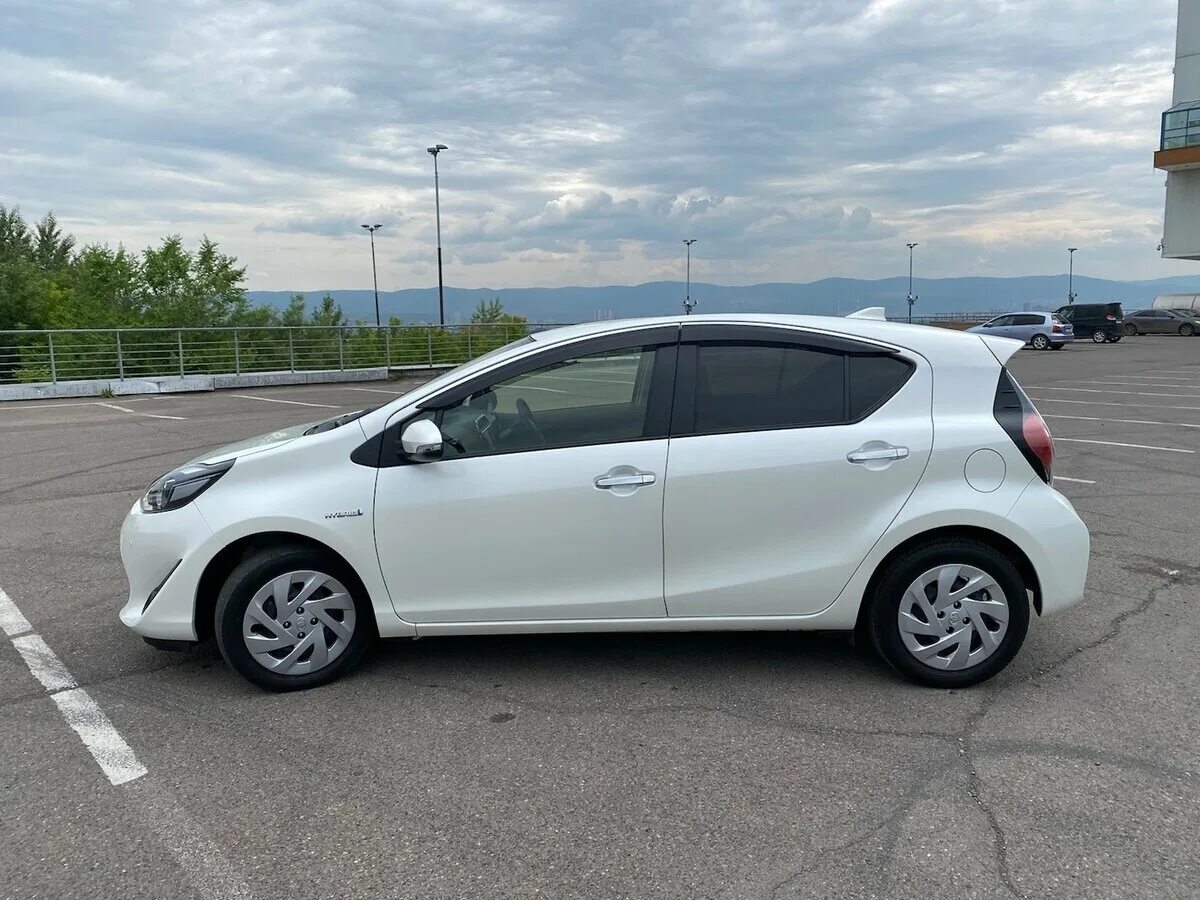 Акв 2018. Тойота аква 2018 года. Тойота аква 2013. Тойота аква гибрид х урбан тойота фото. Тойота аква на литье.