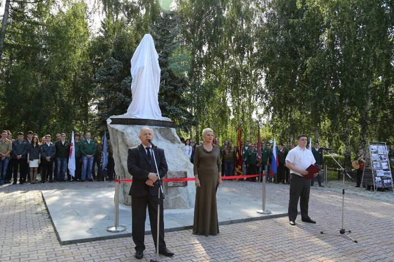 озерск памятник первостроителям. озерск памятник первостроителям. дк строитель озерск фото. строитель озерск. строитель озерск.