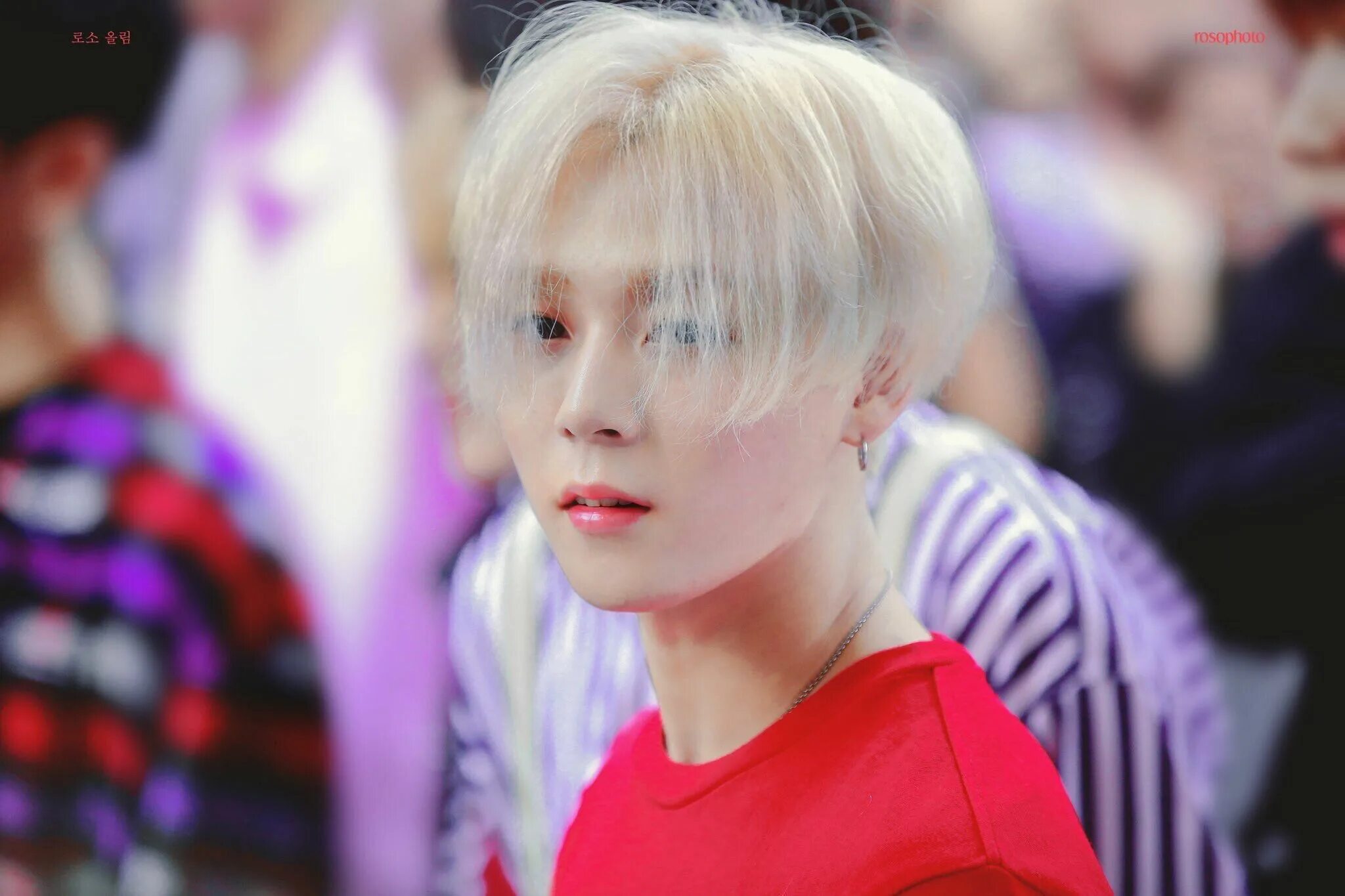 E down. E'Dawn. E Dawn. Dawn Kim hyojong с темными волосами. Dawn ex Pentagon образы.