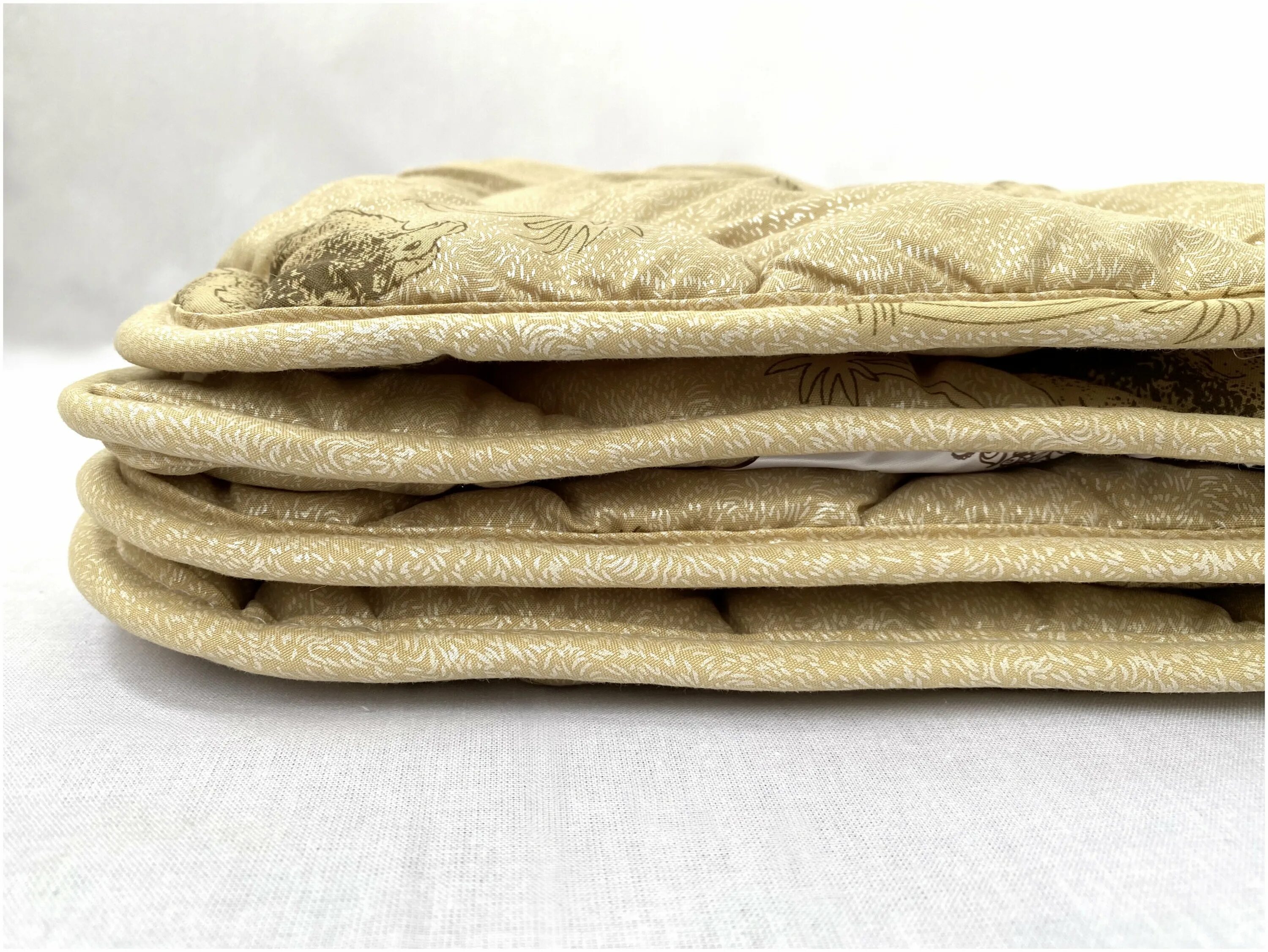 Одеяло верблюжья шерсть всесезонное 145х205 иваново. Верблюжье одеяло камелия. Одеяло "верблюд тик" 1. Одеяло шерсть 1,5сп верблюжье 140*205, 220гр/кв. Подушка 70х70 (овечья, вербл.