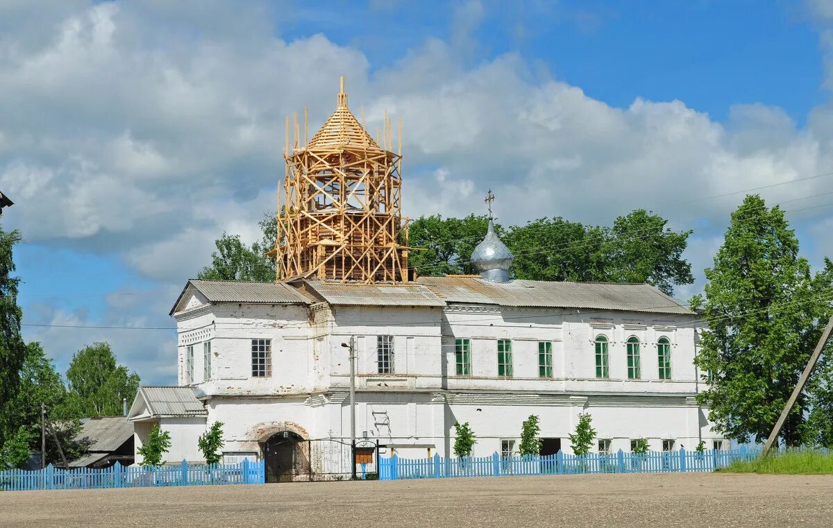 колокольня с. кладбище в боговарово. боговарово день села. село боговарово октябрьский район костромская область. аэропорт боговарово 1995.
