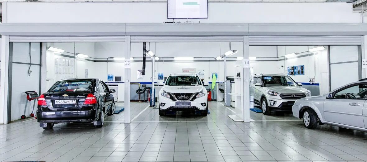 Автосалон теплый стан. Автосалон ниссан новоясеневский проспект. стоа дженсер. вернадский автосалон. автосервис ниссан в москве юзао.