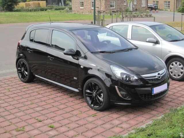 Opel Corsa r17. Opel Corsa d r16. Опель Корса д r17. Opel Corsa на дисках р17.