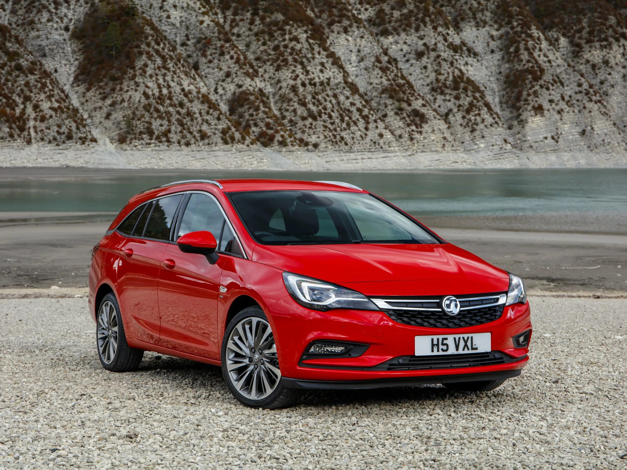 Opel astra k sports. Воксвел Астра. Опель Vauxhall Астра. Vauxhall Astra k. Vauxhall Opel Astra k.