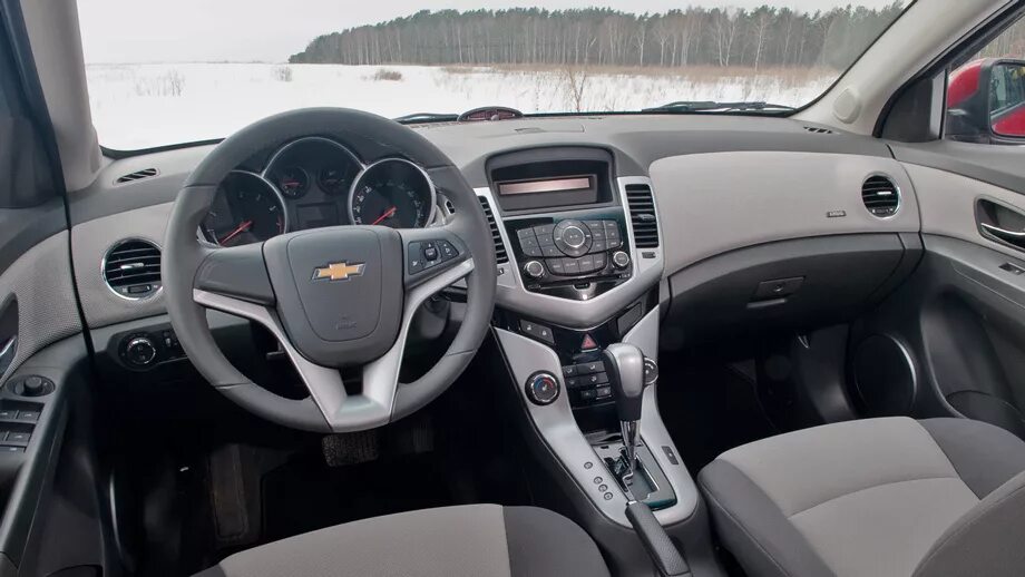 Шевроле внутри салона. Chevrolet Cruze 2012 салон. Chevrolet Cruze салон. Chevrolet Cruze 2012 седан салон. Chevrolet Cruze 2010 салон.