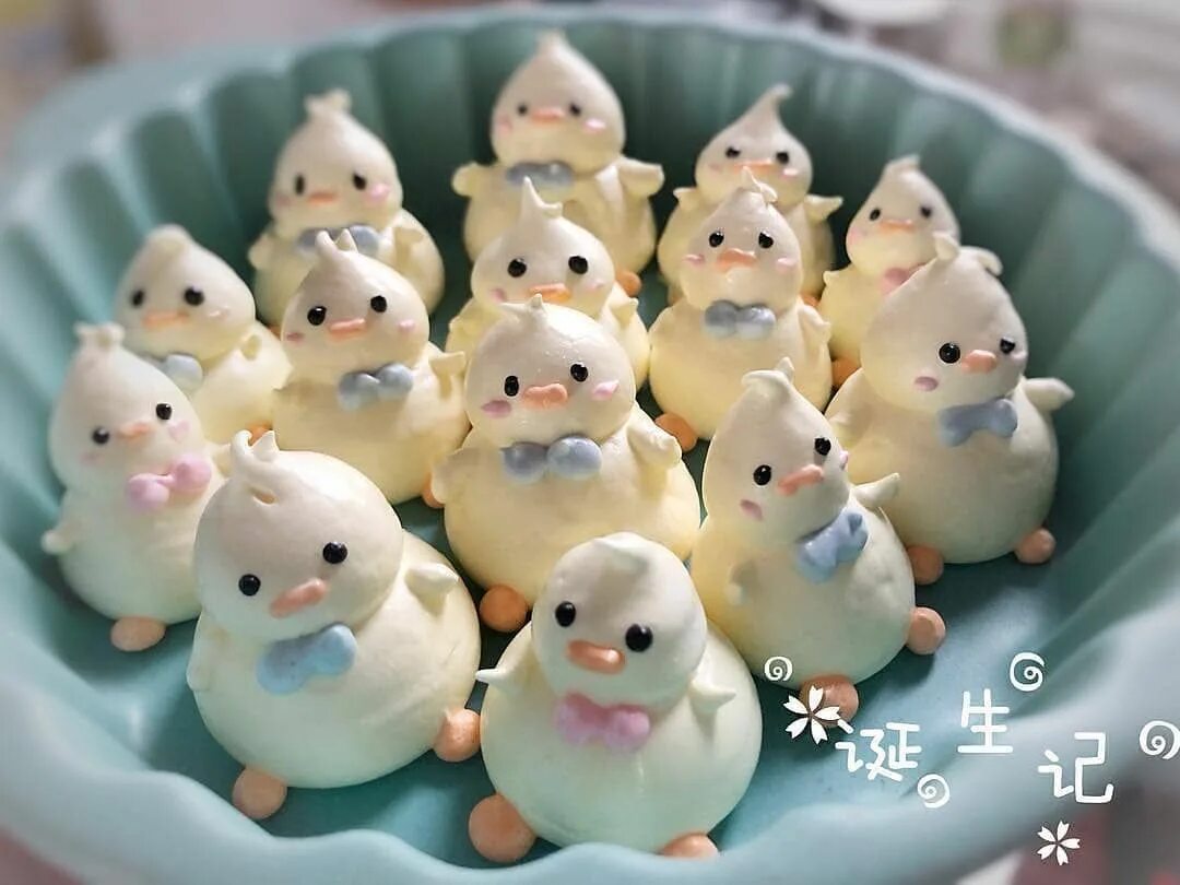 Цыплята из зефира. Маршмеллоу цыплята. фигуры из безе. фигуры из меренги к пасхе. пасхальные украшения из маршмеллоу.