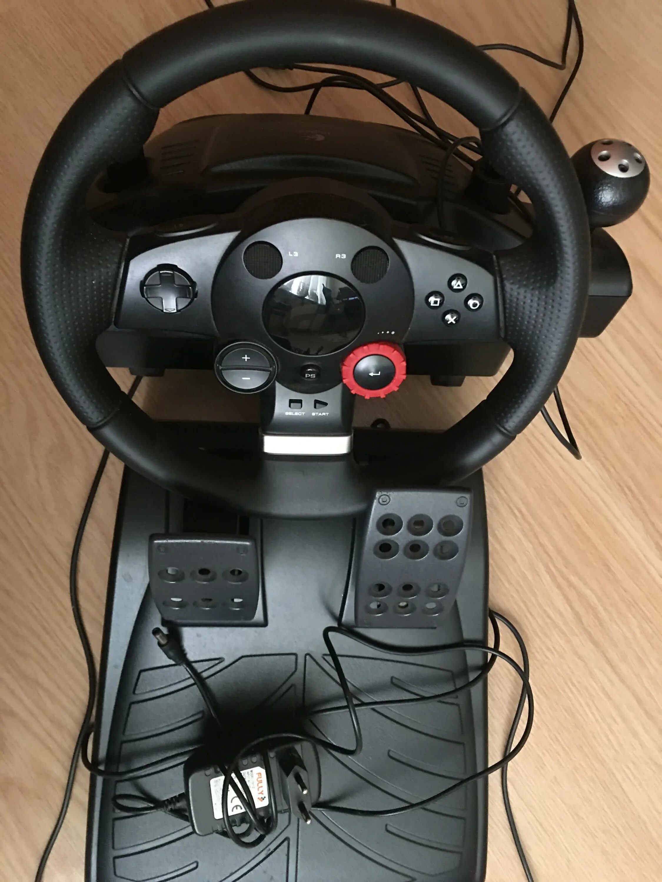 Logitech dfgt. Logitech Driving Force gt. Logitech Driving Force gt разъемы. Руль Logitech Driving Force gt. Плата руля Logitech Driving Force gt.