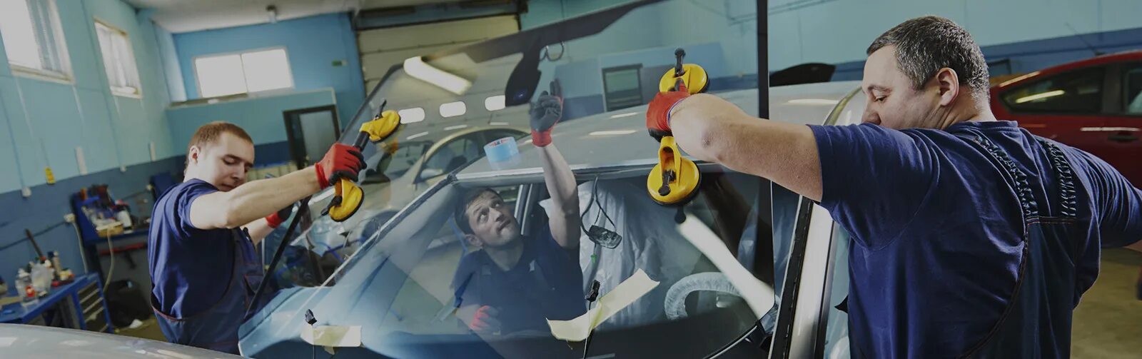 Замена стекол пятигорск. Демонтаж лобового стекла. Лобовые стёкла для иномарок. Лобовые стекла. Замена стекол пятигорск.