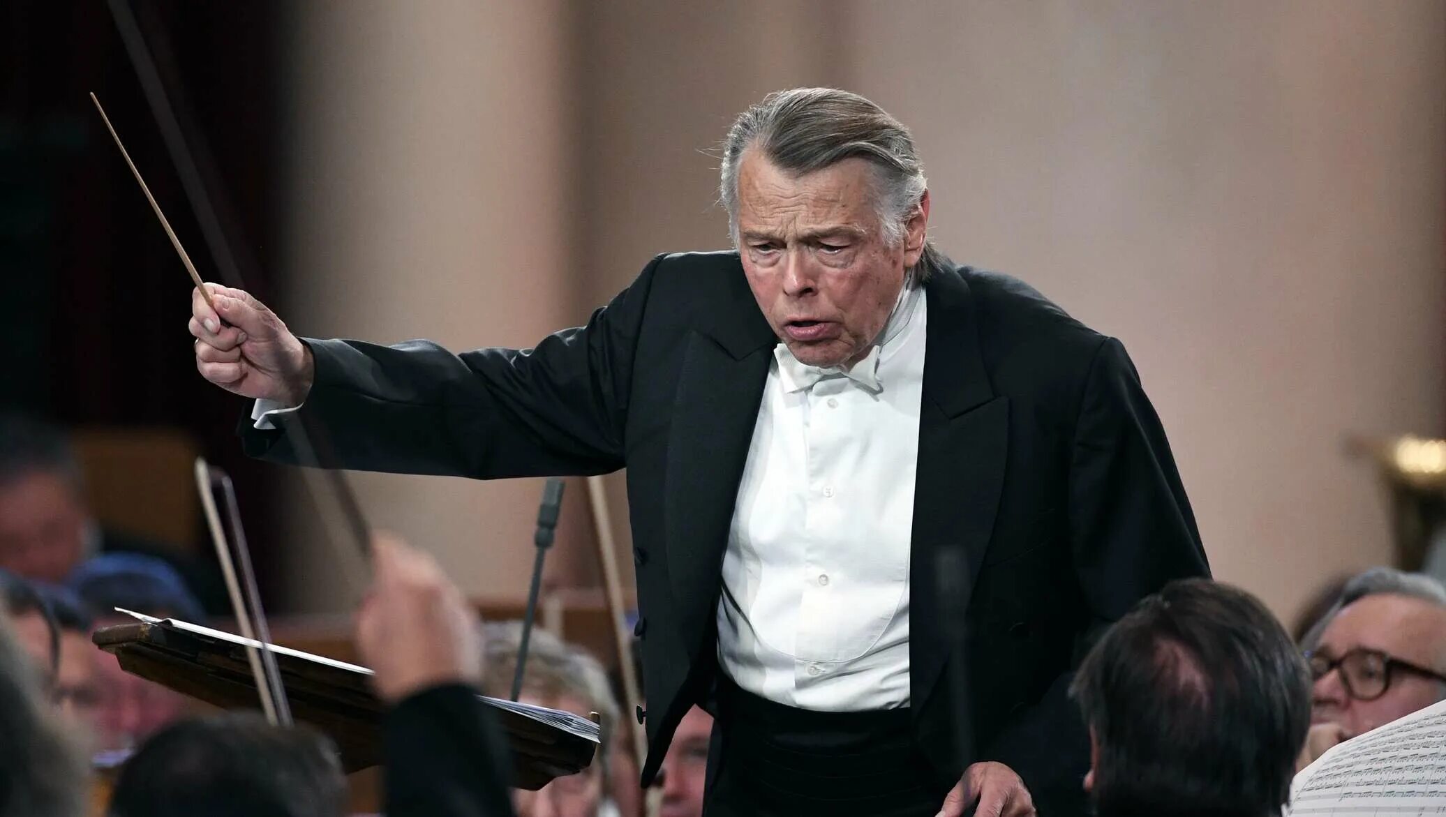 Дирижер питер. Александр титов дирижер. Дирижеры питера. Соловьёв александр александрович дирижёр габт. Дирижеры питера.