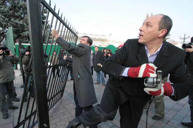 Блоги о политике. Парубий в Москве 2011. Парубий Украина. Парубий на Болотной площади.