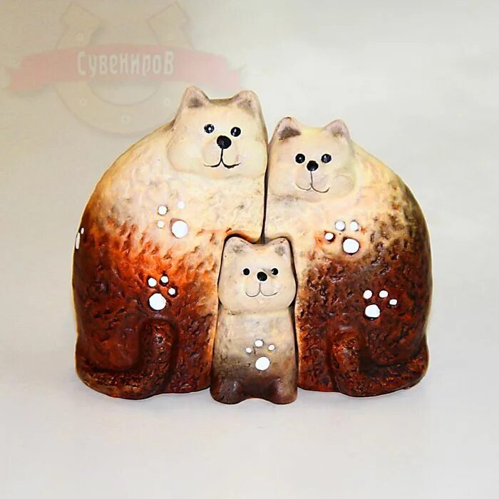 Керамическая кошка купить. Кошка керамика. Кошка из керамики. Фигурка из керамики Кошачья семья. Керамические кошки большие.
