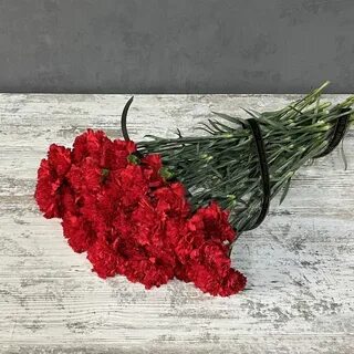 Гвоздика на похороны