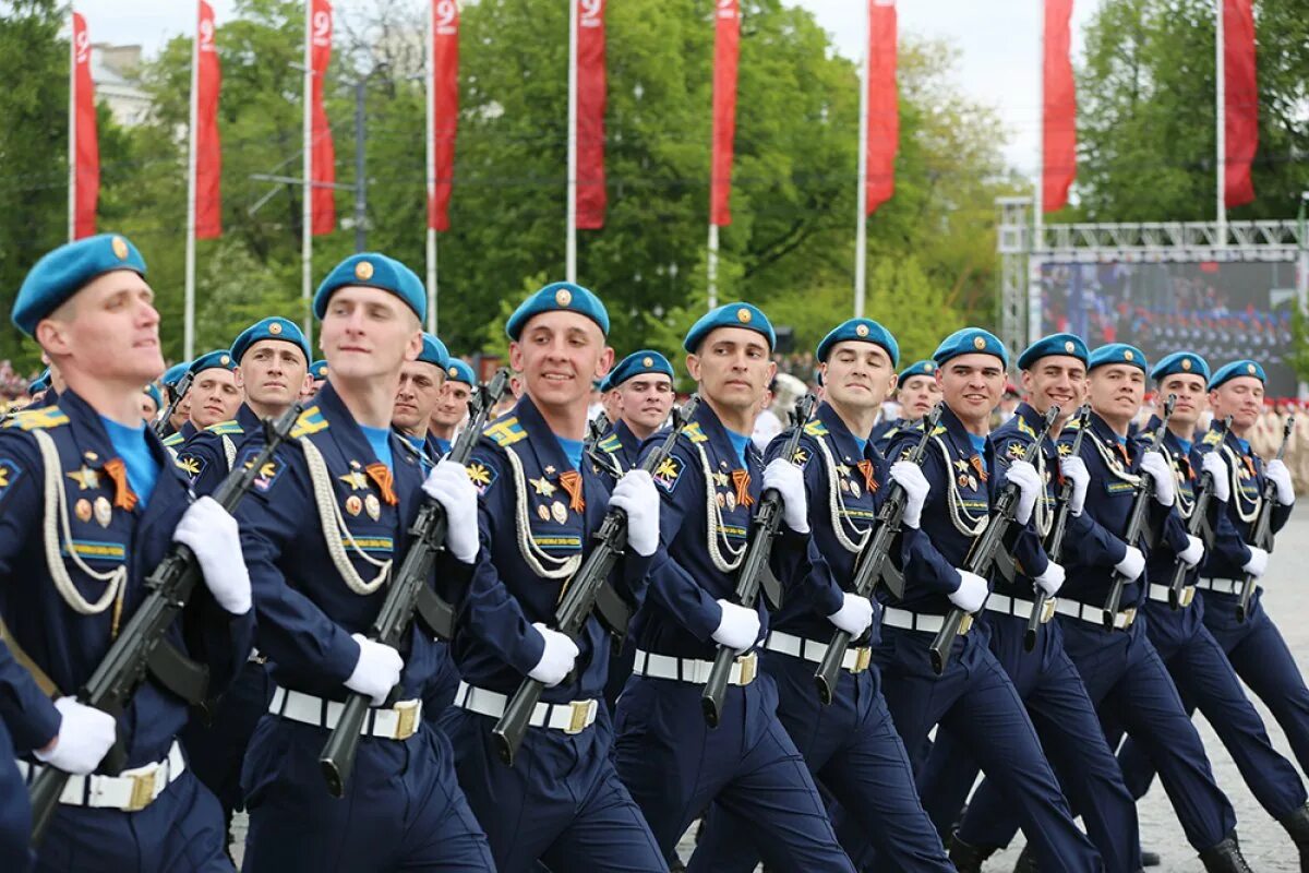 В воронеже парад 9 мая 2025 года. Парад победы 2025 в воронеже. парад воронеж 2025. парад 9 мая воронеж. парад воронеж 2025.