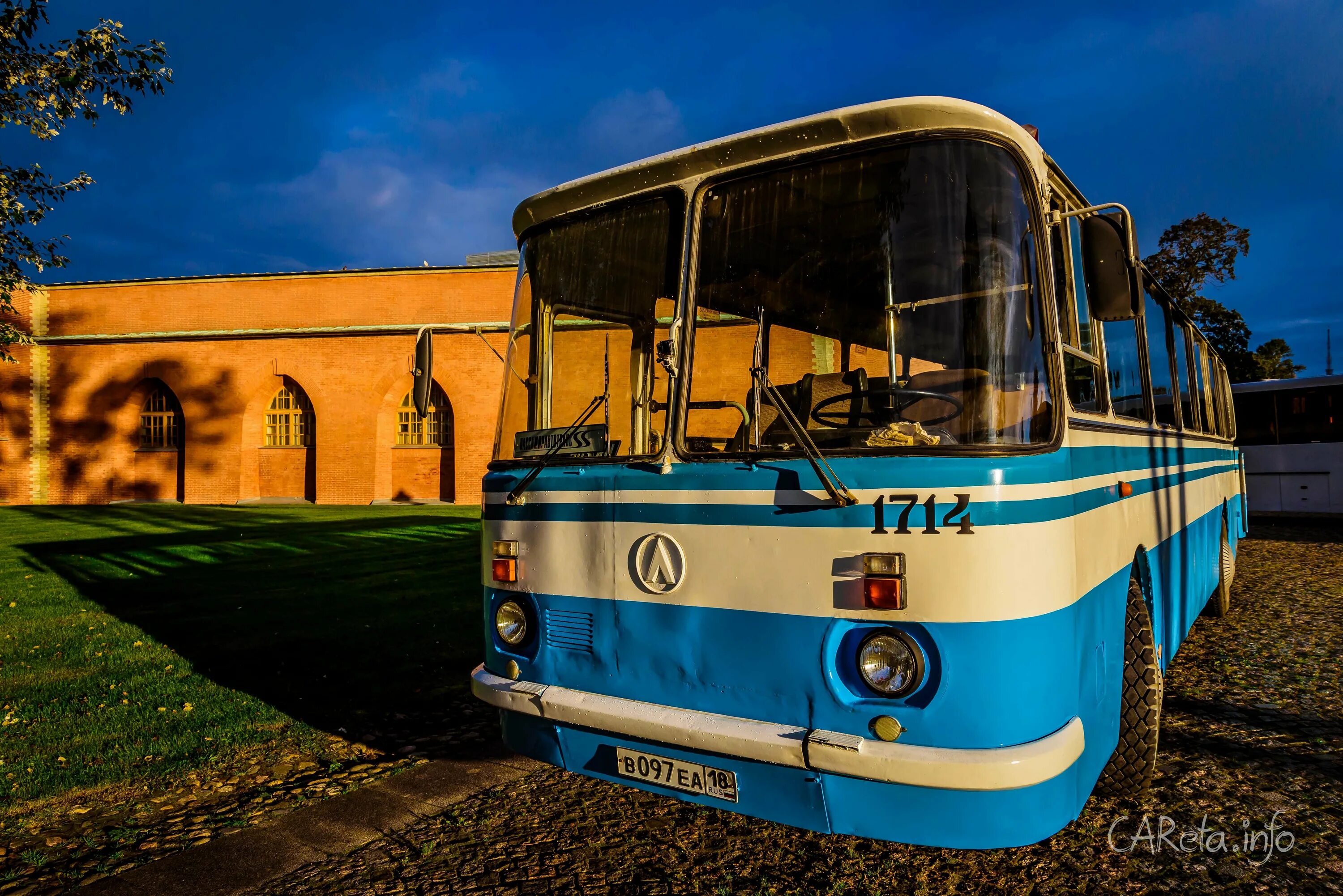 Buses old. Зил 154. Volvo 7800 bus. Volvo, scania bus. Buses old.