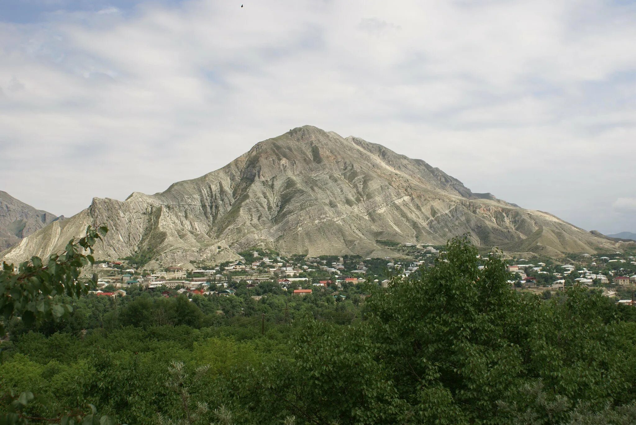 Курми. Село Хаджалмахи. Село Хаджалмахи Дагестан. Хаджалмахи пирамида. Гергебиль Дагестан.