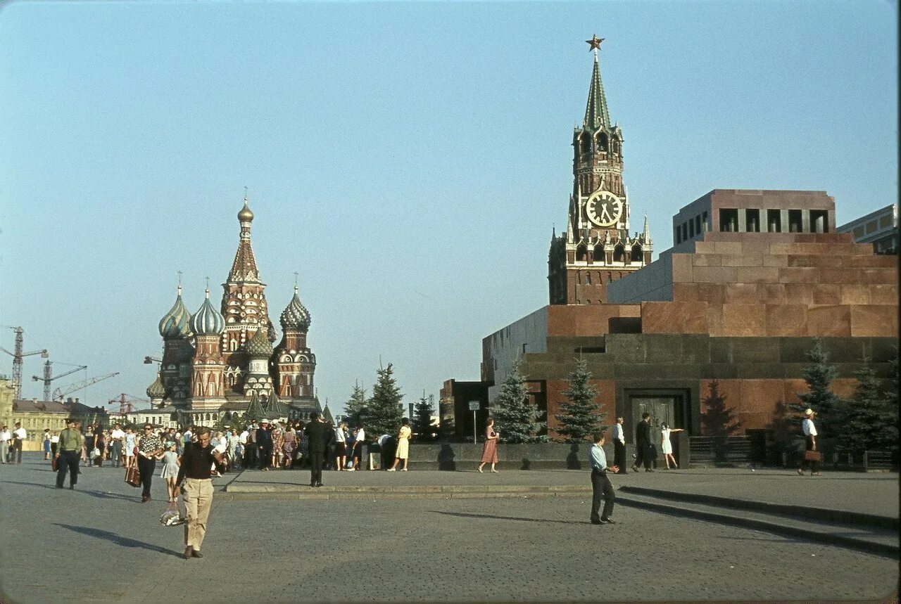 Цветная площадь. Москва СССР 1950 красная площадь. СССР глазами французского фотографа Жака Дюпакье. Красная площадь в СССР 1950г. СССР 80х красная площадь.