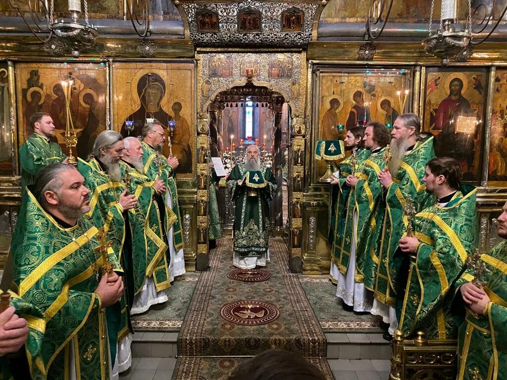 Свято-троицкая сергиева лавра литургия троицкий собор. Свято-троицкая сергиева лавра литургия троицкий собор. Троице-сергиева лавра литургия преждеосвященных даров. Свято троицкая сергиева лавра литургия преждеосвященных даров. Троице сергиева литургия.