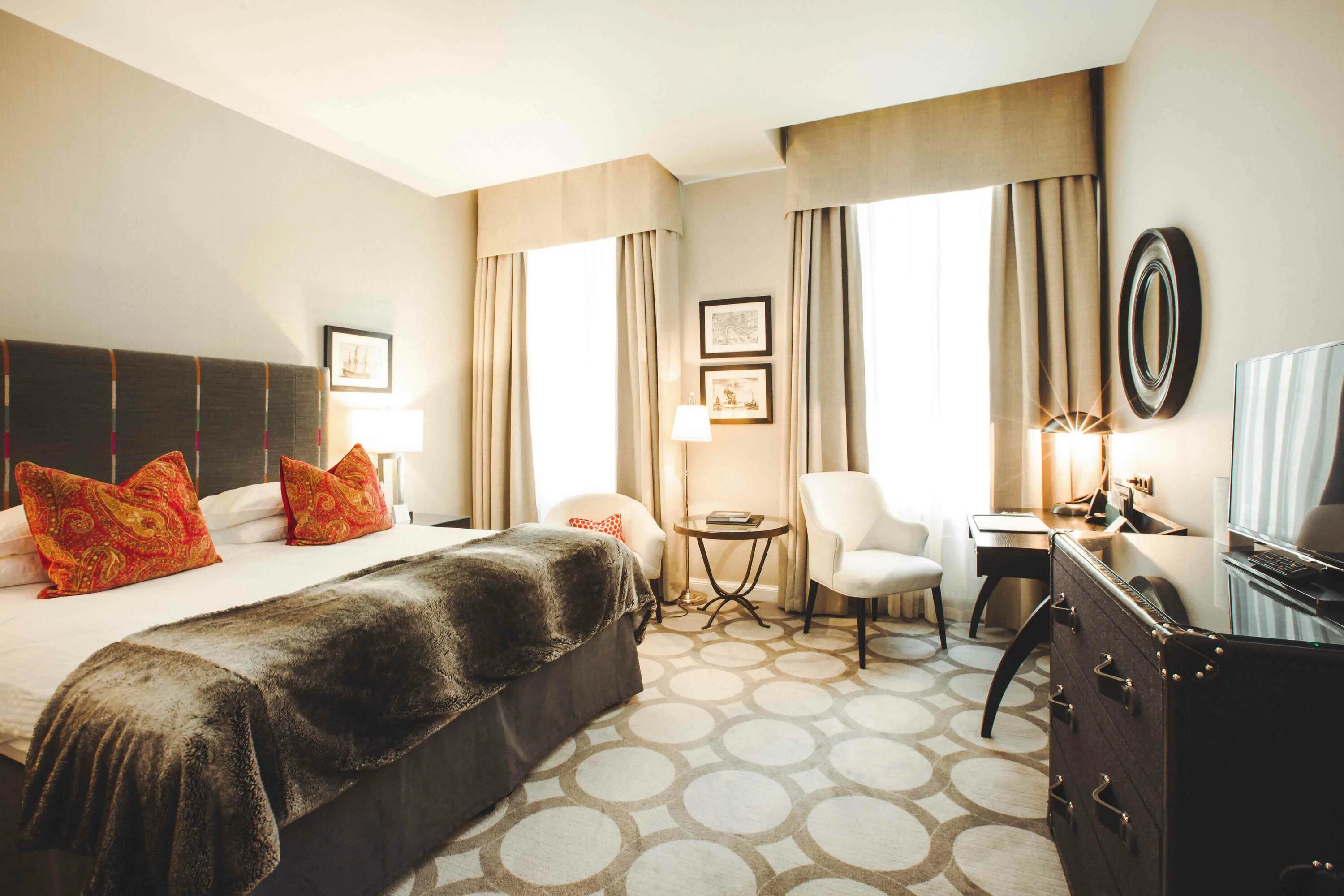 Номер делюкс в отеле что это. Lotte hotel moscow. Номера отелей делюкс. Номер делюкс. Номер делюкс.