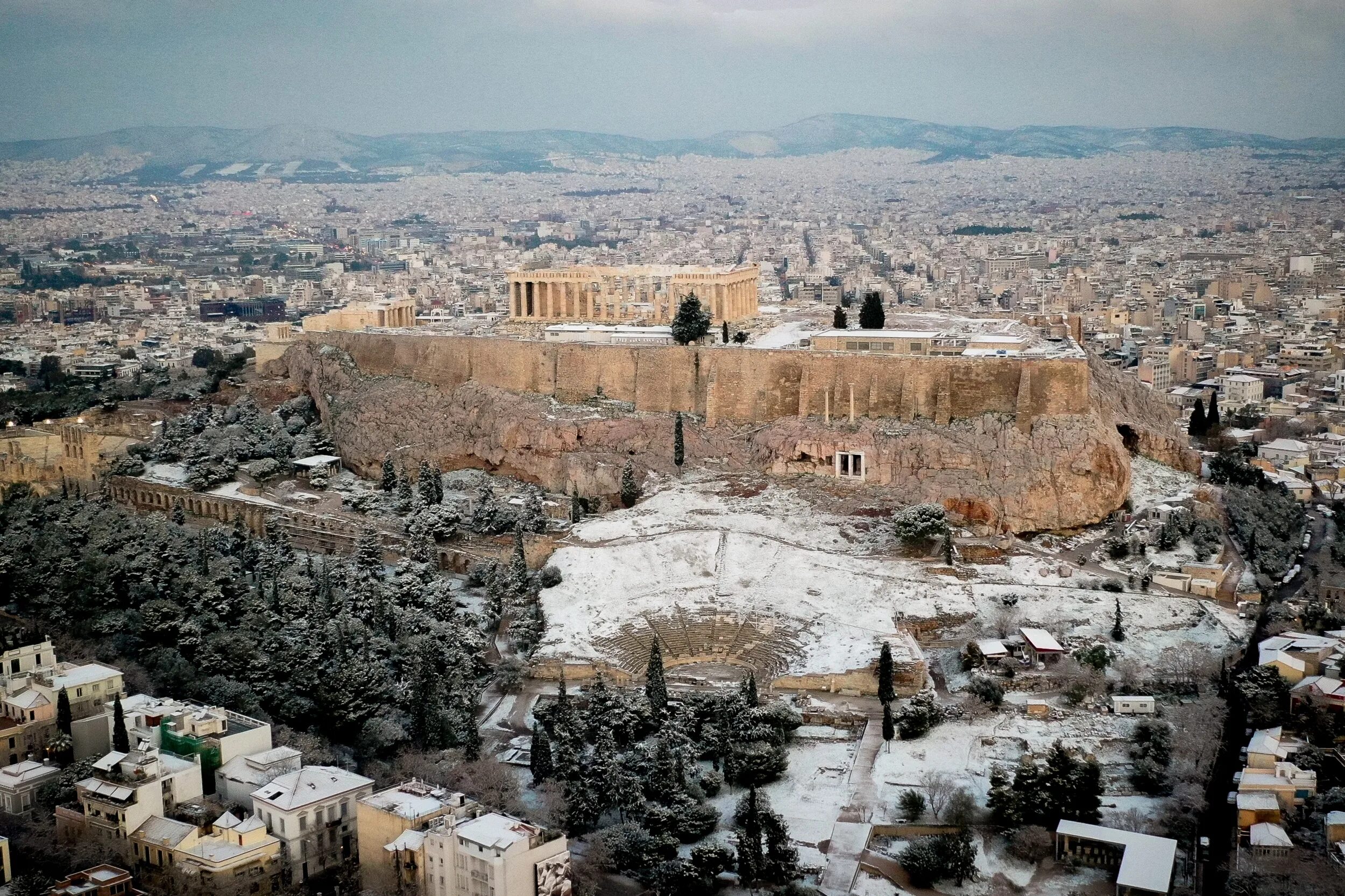 Афины Акрополь зимой. Салоники Греция зима. Рождество Афины Акрополь. Афины климат. Афины февраль