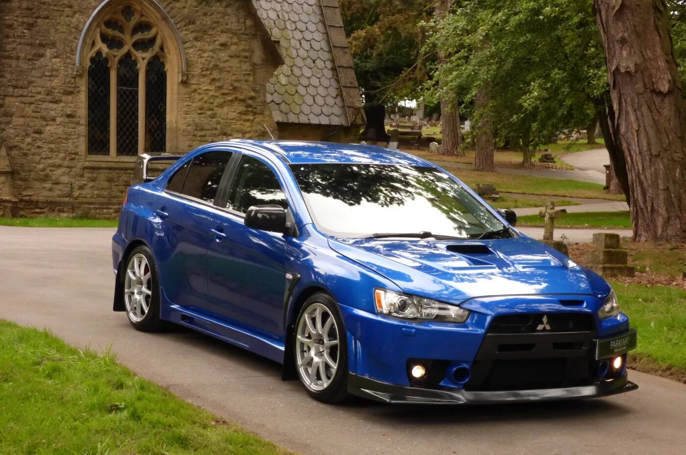 Lancer EVO X 2.0. Mitsubishi Lancer Evolution x 2012. Lancer FQ 400. Mitsubishi Lancer Evolution x во дворе. Купить mitsubishi lancer б у