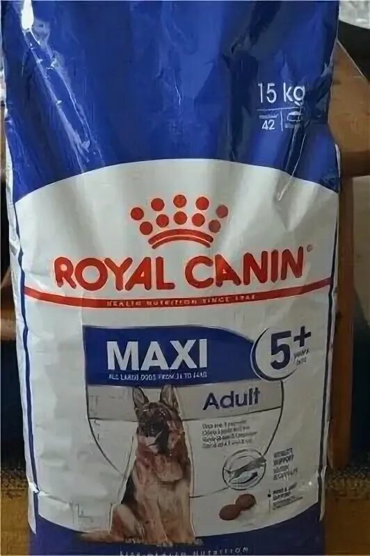 Роял канин 15 кг купить. Макси Эдалт 15кг Royal Canin. Royal Canin 5+. Сухой корм для собак Royal Canin Maxi Adult 5+ 15кг. Royal Canin макси Эдалт 5+ 15 кг.