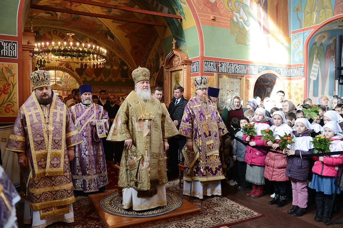 храм спаса нерукотворного образа на сетуни. храм спаса нерукотворного в кунцеве. храм александра невского княжье озеро расписание богослужений. храм спаса нерукотворного образа на сетуни. храм на сетуни расписание богослужений.
